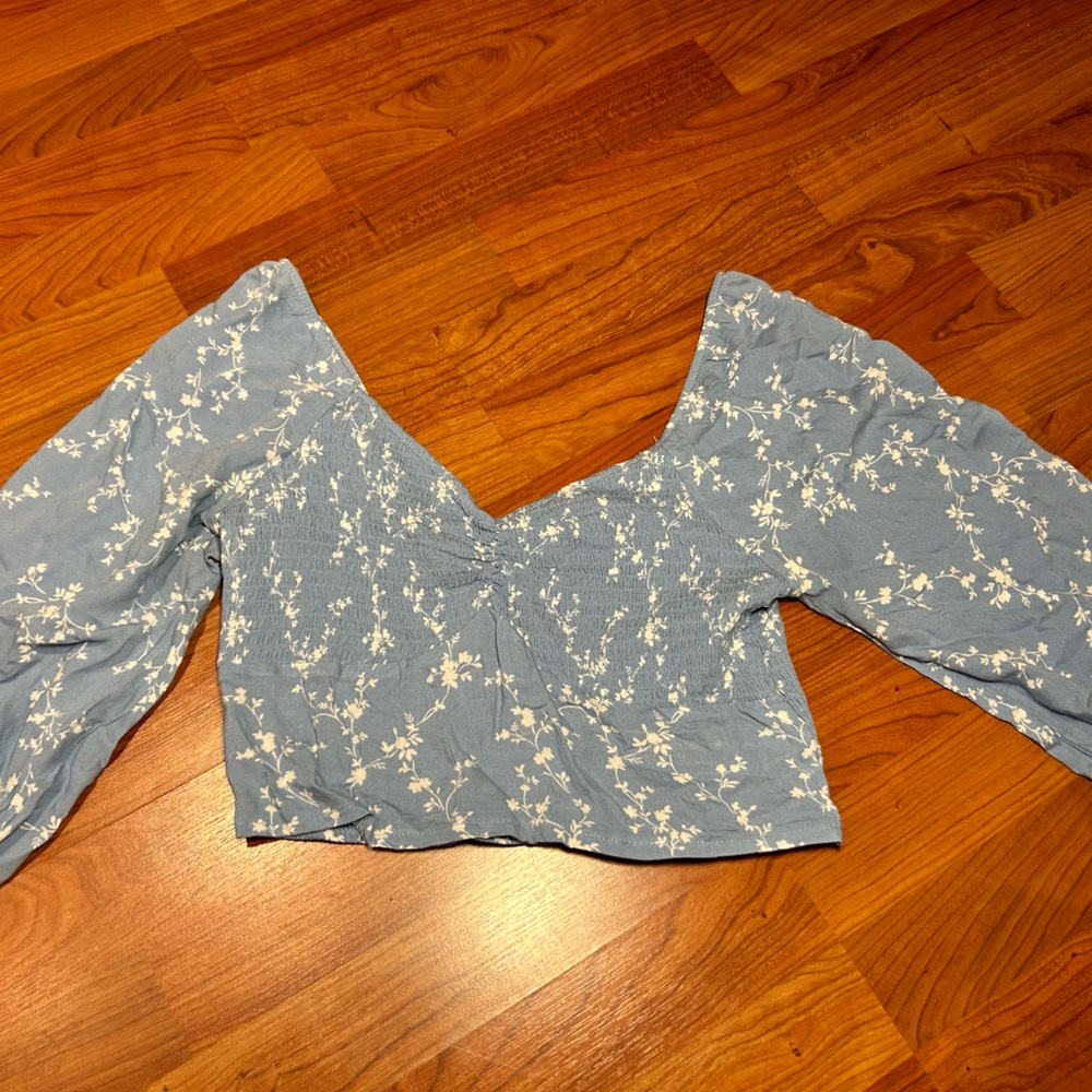 MID SLEEVE CROP TOP